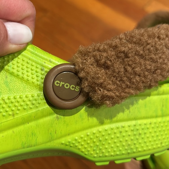 Shrek Crocs - Picture 7 of 7